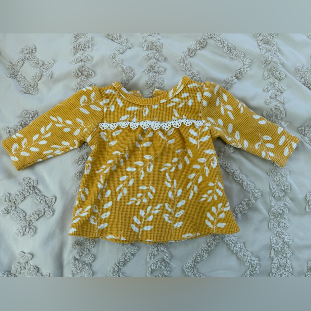 Catherine Malandrino Mustard Sweater with White Lace